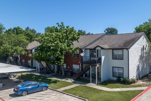 29807 Tomball Pkwy, TOMBALL, TX 77375