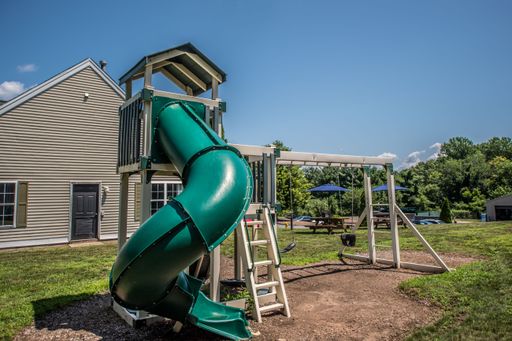 06-20 Forest Glen Cir, MIDDLETOWN, CT 06457