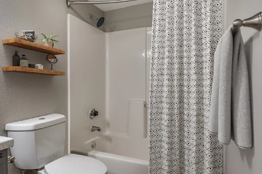29807 Tomball Pkwy, TOMBALL, TX 77375