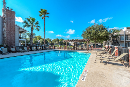 29807 Tomball Pkwy, TOMBALL, TX 77375
