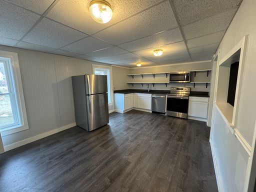 Spacious 2-Bedroom Apartment in Downtown Springfield