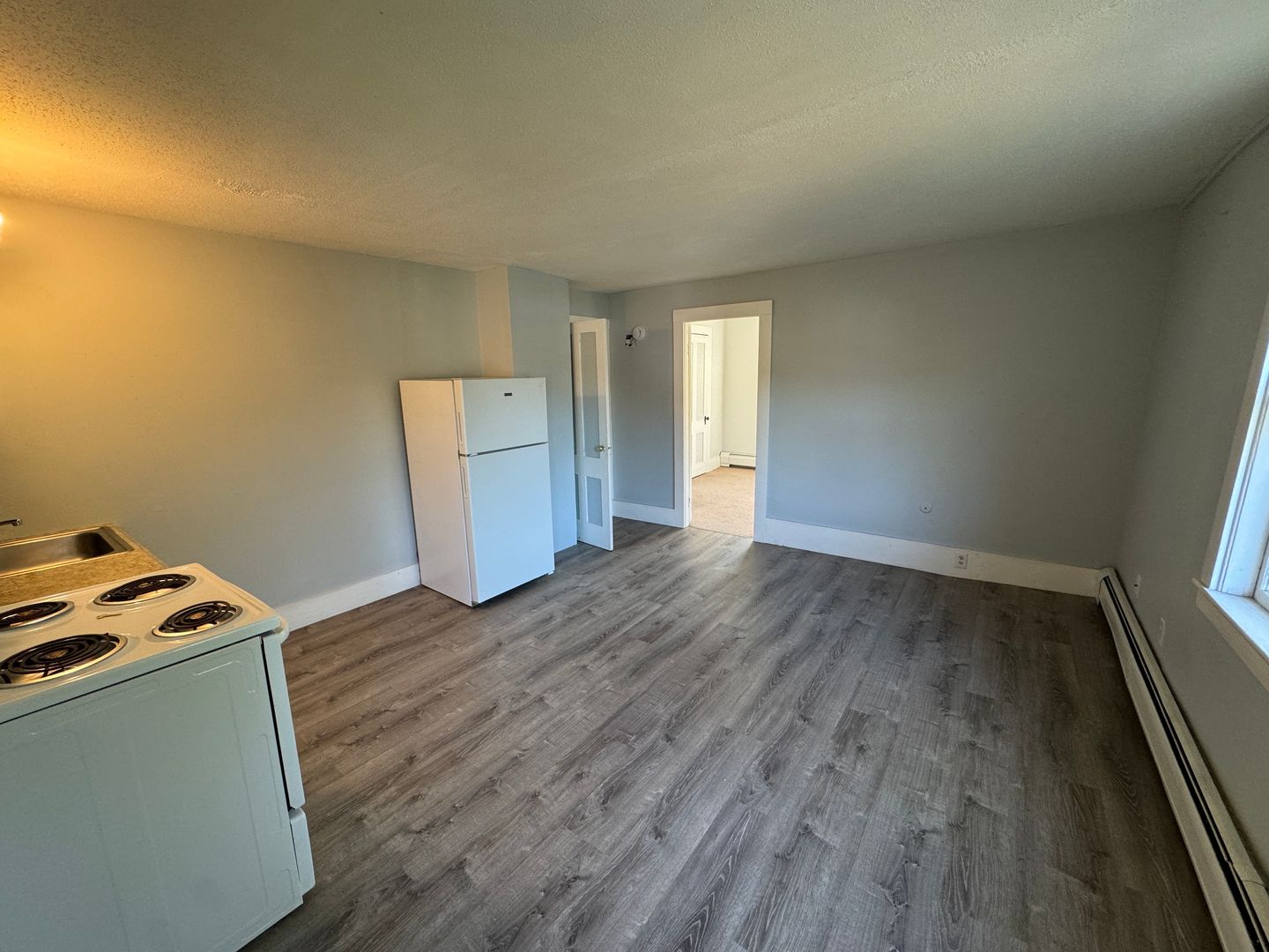 Charlestown Apartment: 38 Railroad St