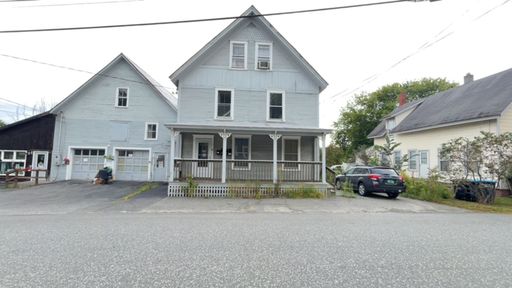 Charming Commercial Space Available!