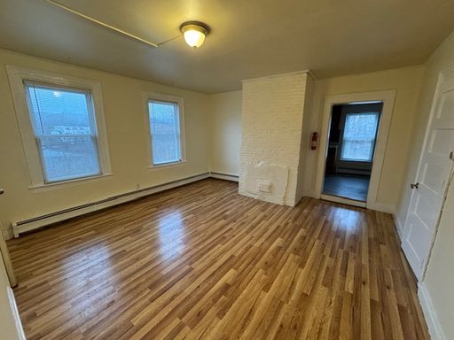 Charming Ground-Floor One-Bedroom Apartment