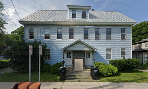 First Floor 1 Bedroom Apartment in Windsor