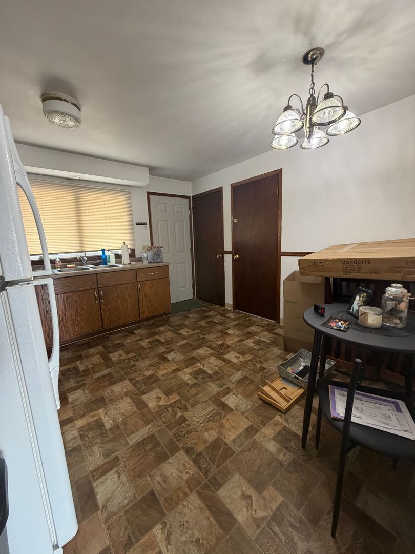 Appleton Apartment: 102 S. MidPark Drive