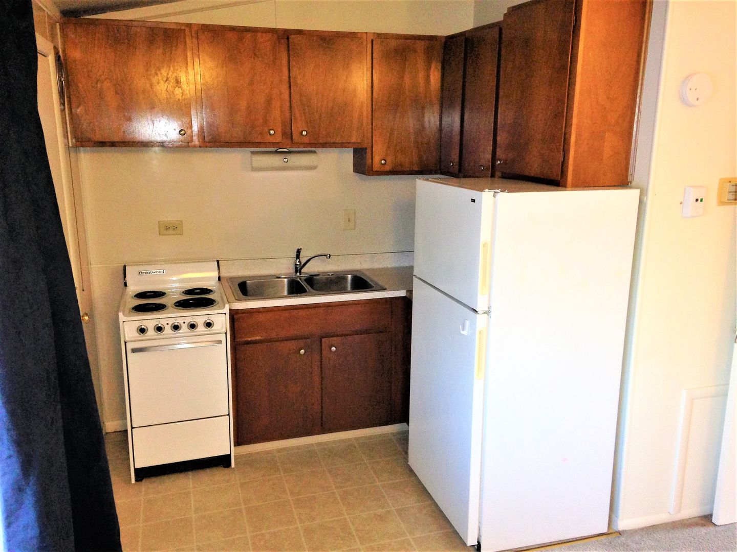 Appleton Apartment: 2221 Ballard Rd