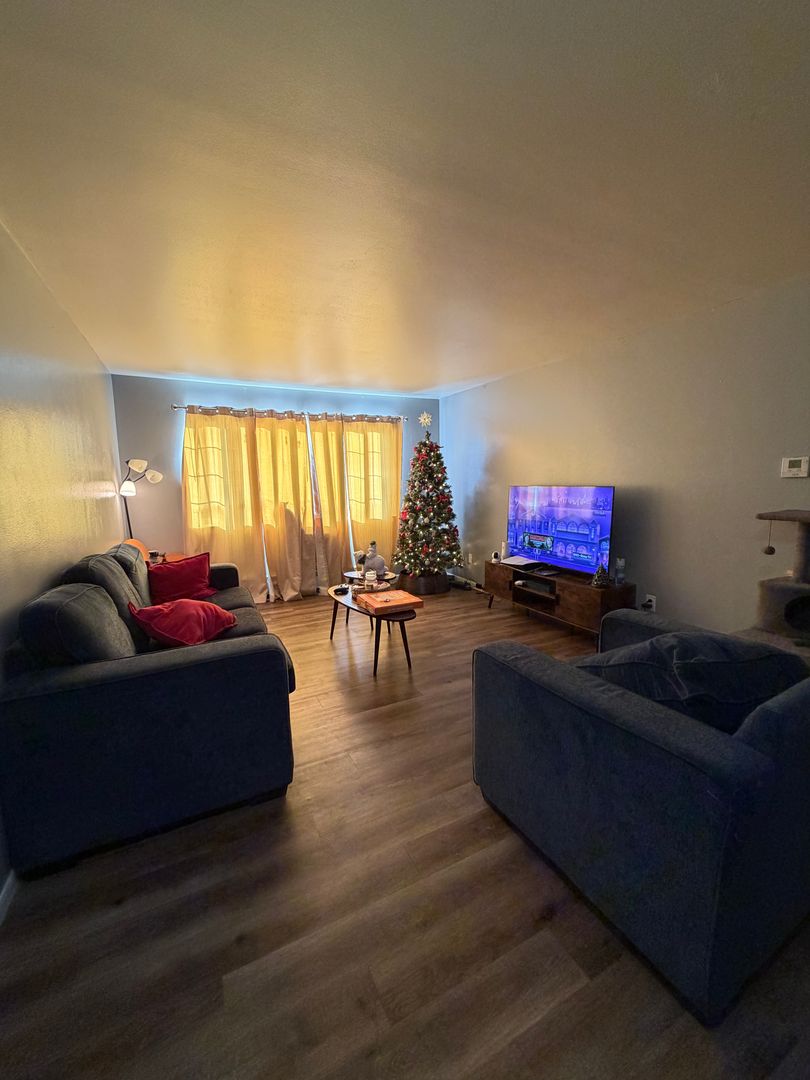 Appleton Apartment: 1606-1612 N Mason St