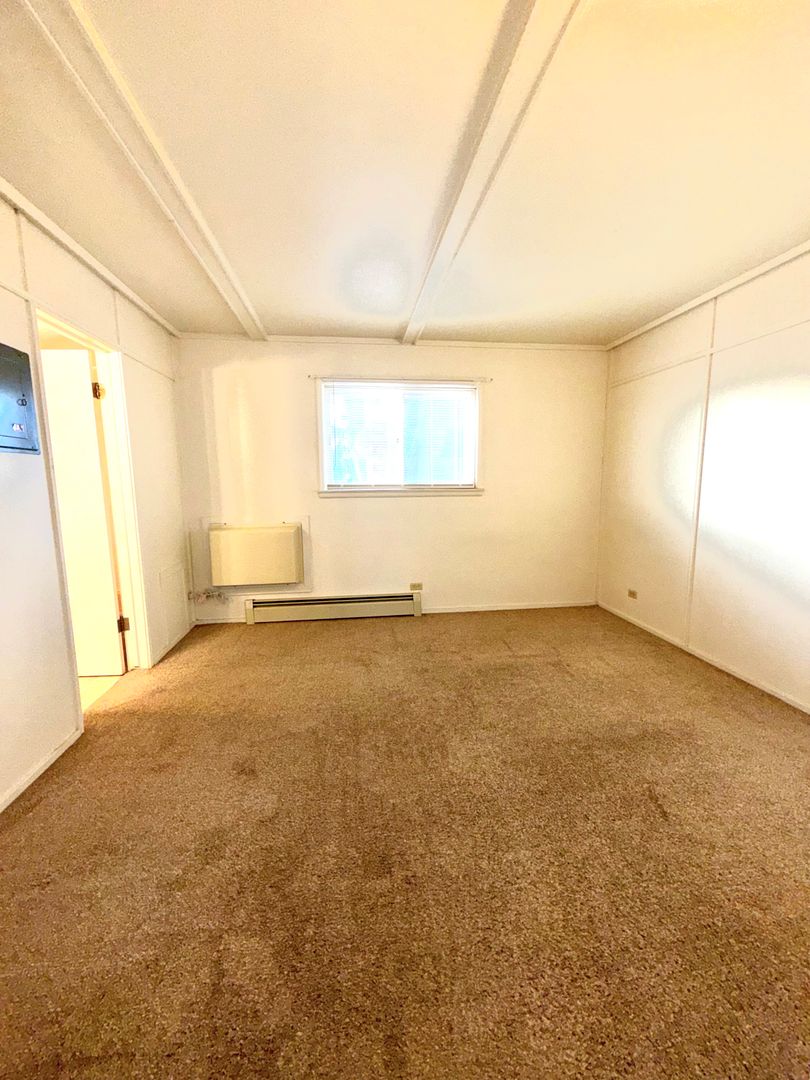 Appleton Apartment: 2221 Ballard Rd