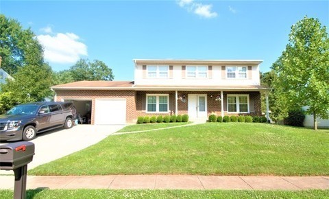 Chantilly House: 13381 Brookfield Court