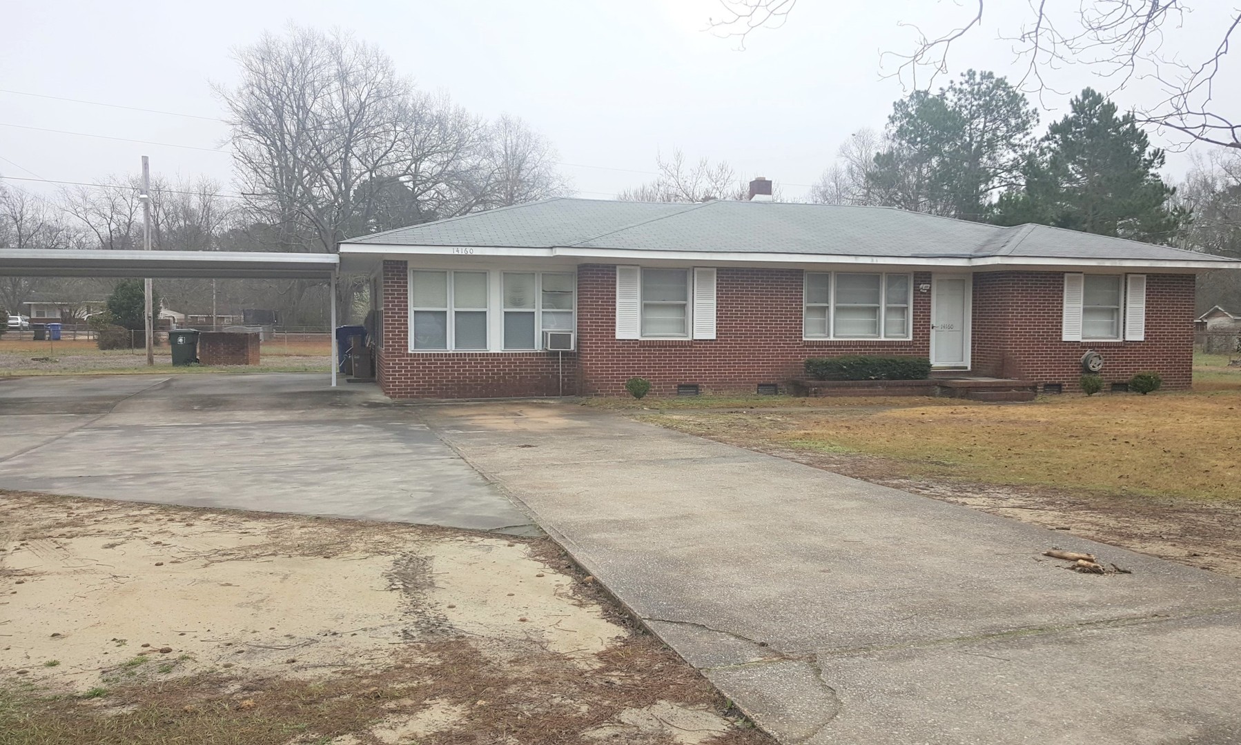 Laurinburg House: 14160 Kiser Road