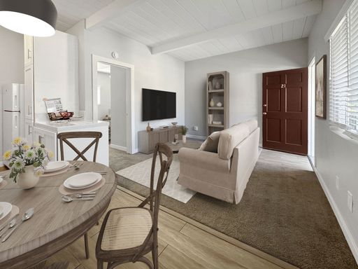 Cozy 1 Bedroom, 1 Bath Apartment in Downtown Chula Vista – photo 1