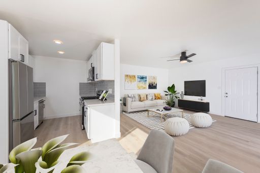 SPACIOUS 2 Bed 2 Bath North Park Beauty!! – photo 1