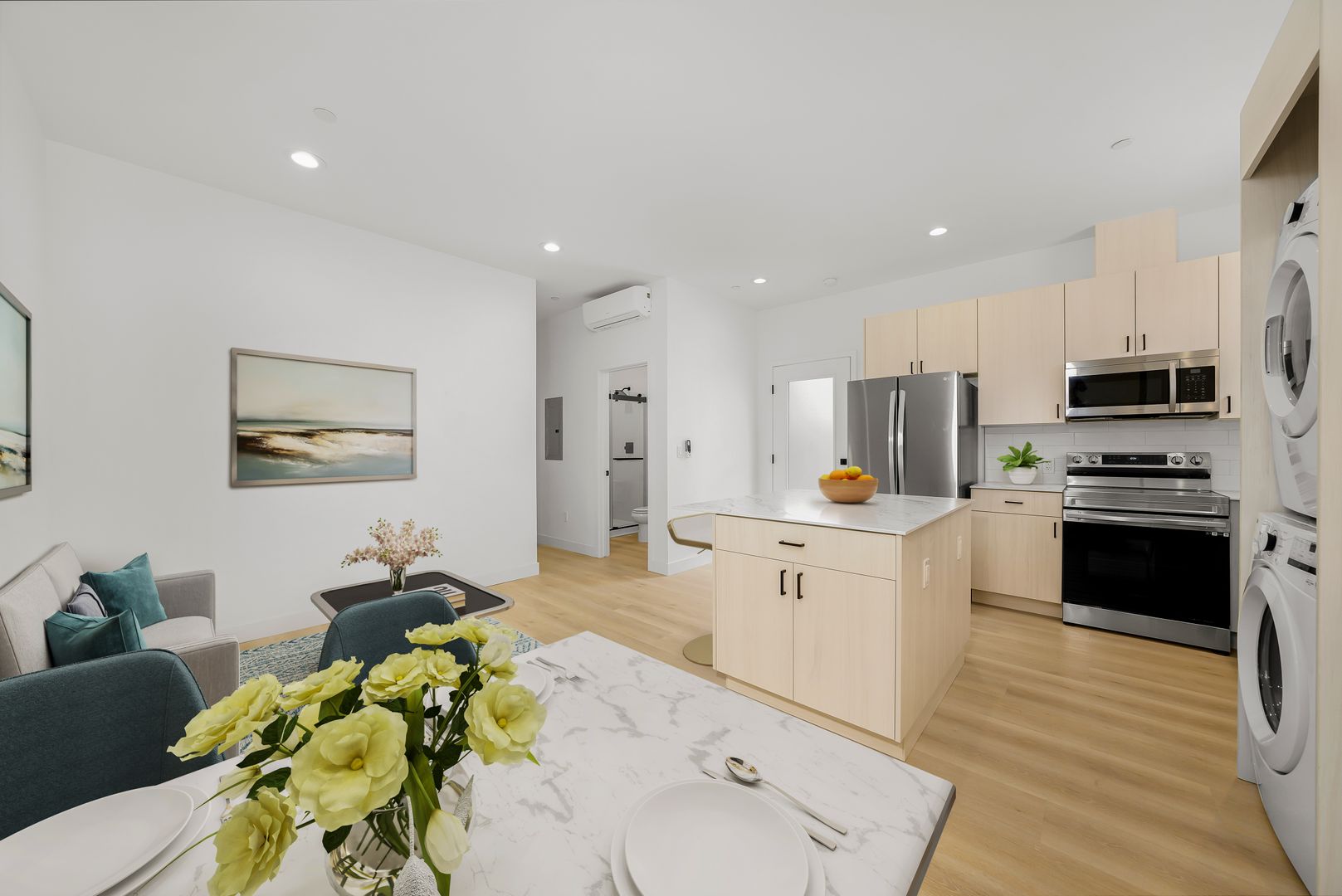 San Diego Apartment: 2967-69 E Street