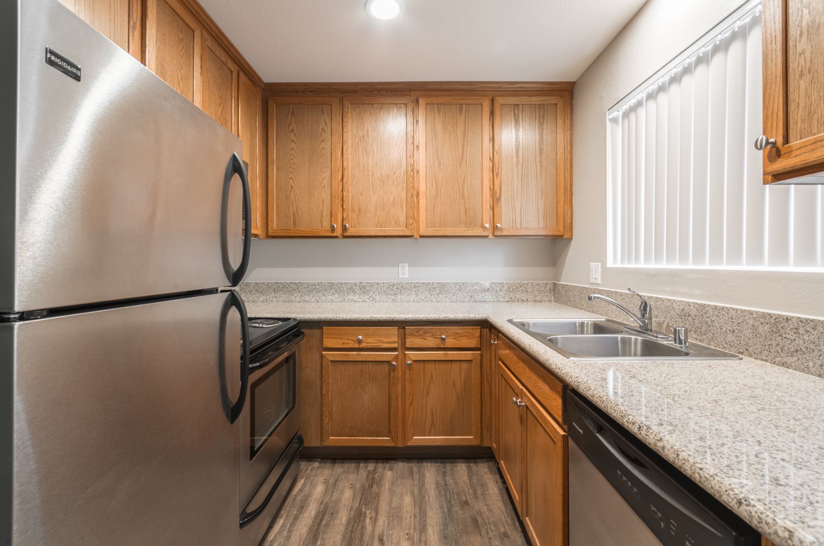 Santee Apartment: 10233 Mission Gorge Road
