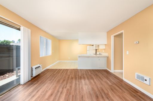 Call Summer Hill Apartments Home!