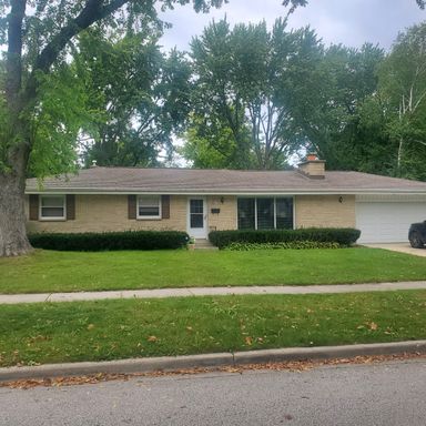 3 Bedroom Single Family Home – photo 1