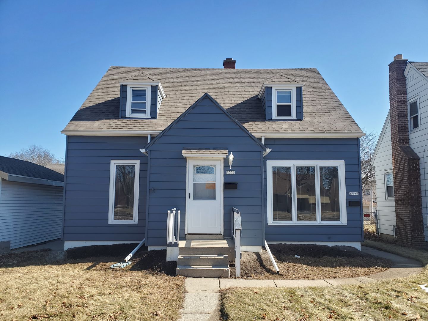 Milwaukee Apartment: 4556-4556A N 65th St