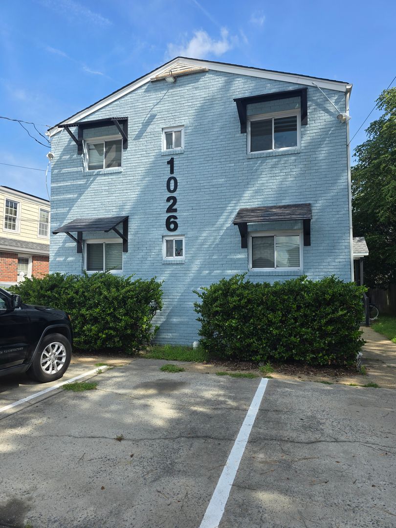 Norfolk Apartment: 1026 Little Bay Avenue