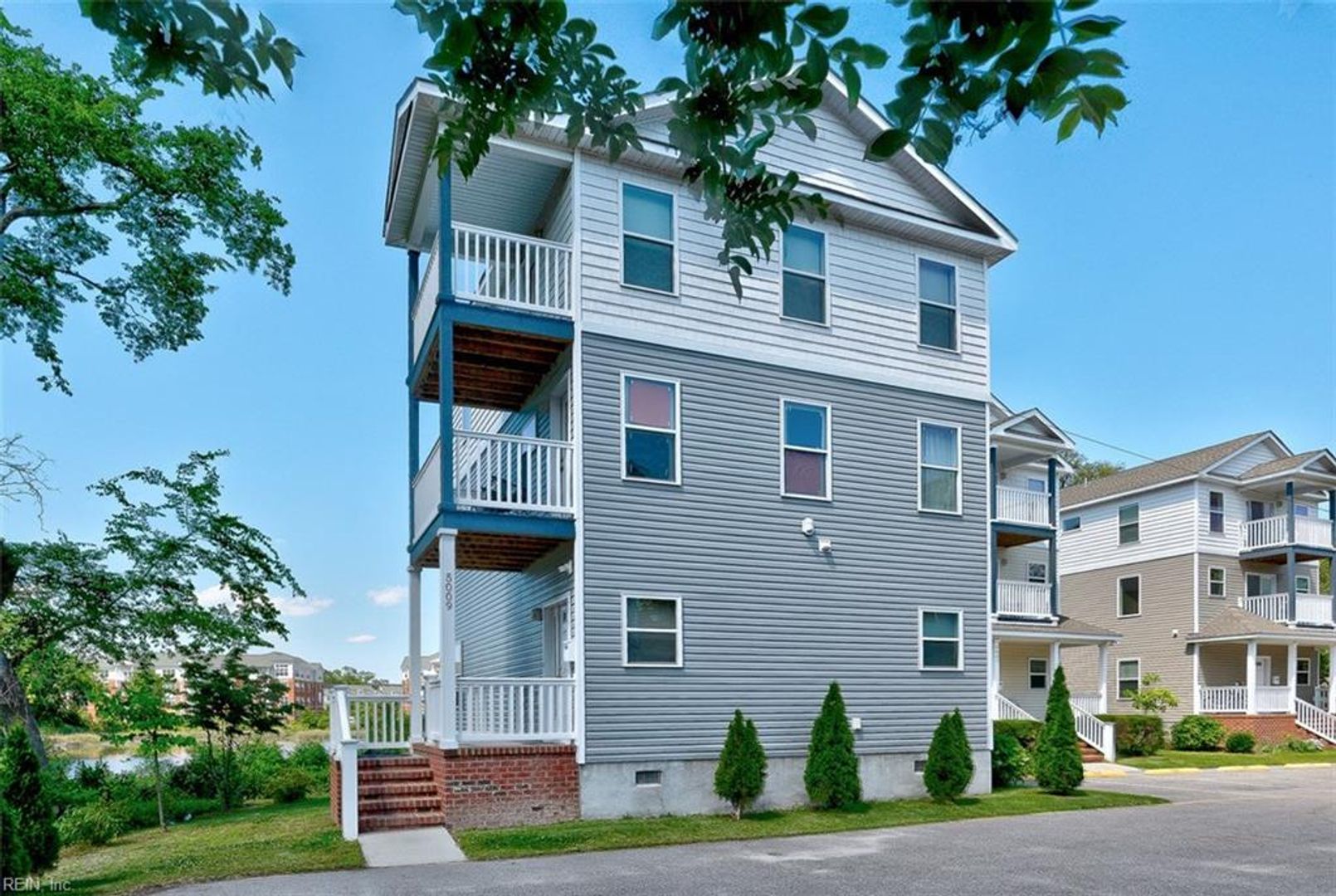 Norfolk Apartment: 5005 Killam Avenue