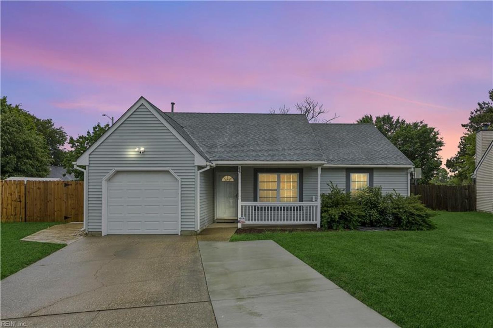 Virginia Beach House: 1828 Blairmore Arch