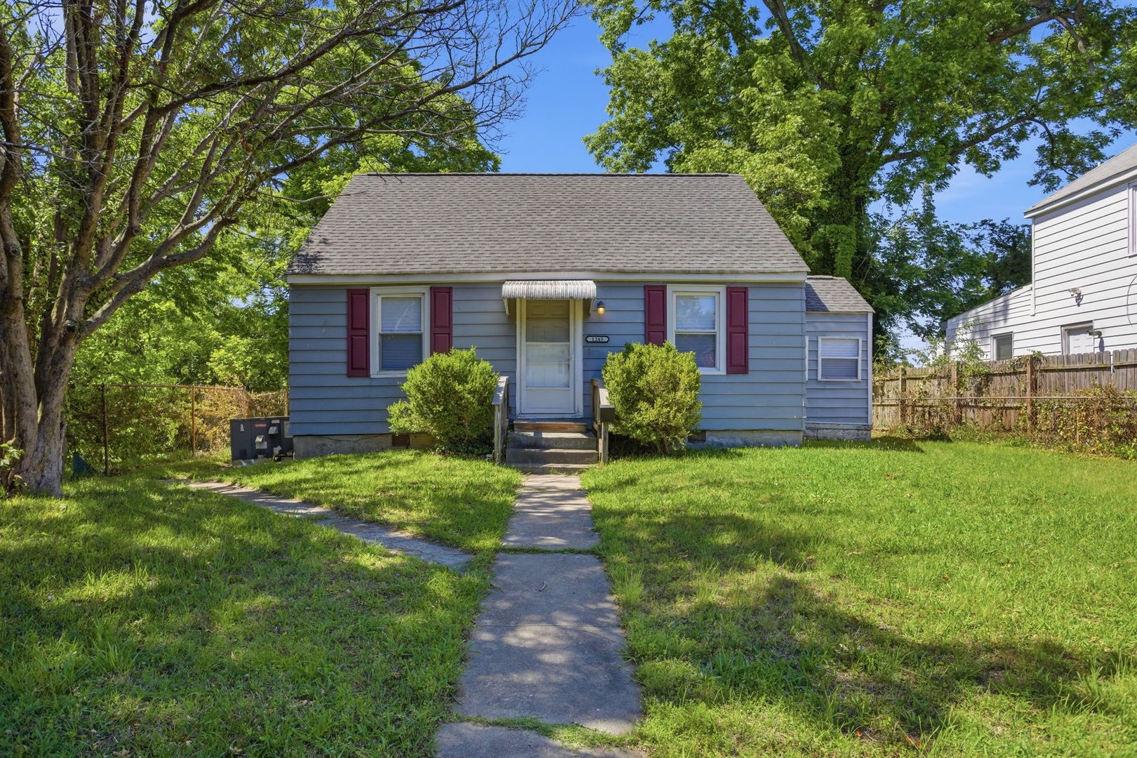 Newport News House: 1245 17th Street