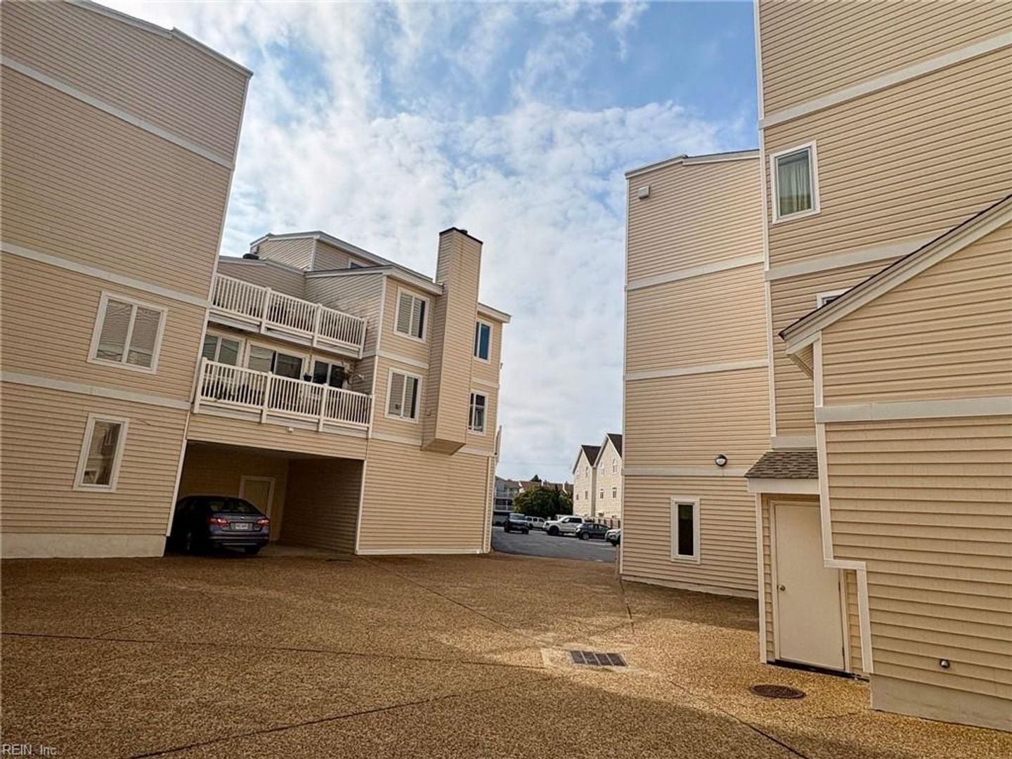 Virginia Beach Condo: 2356 Bays Edge Avenue