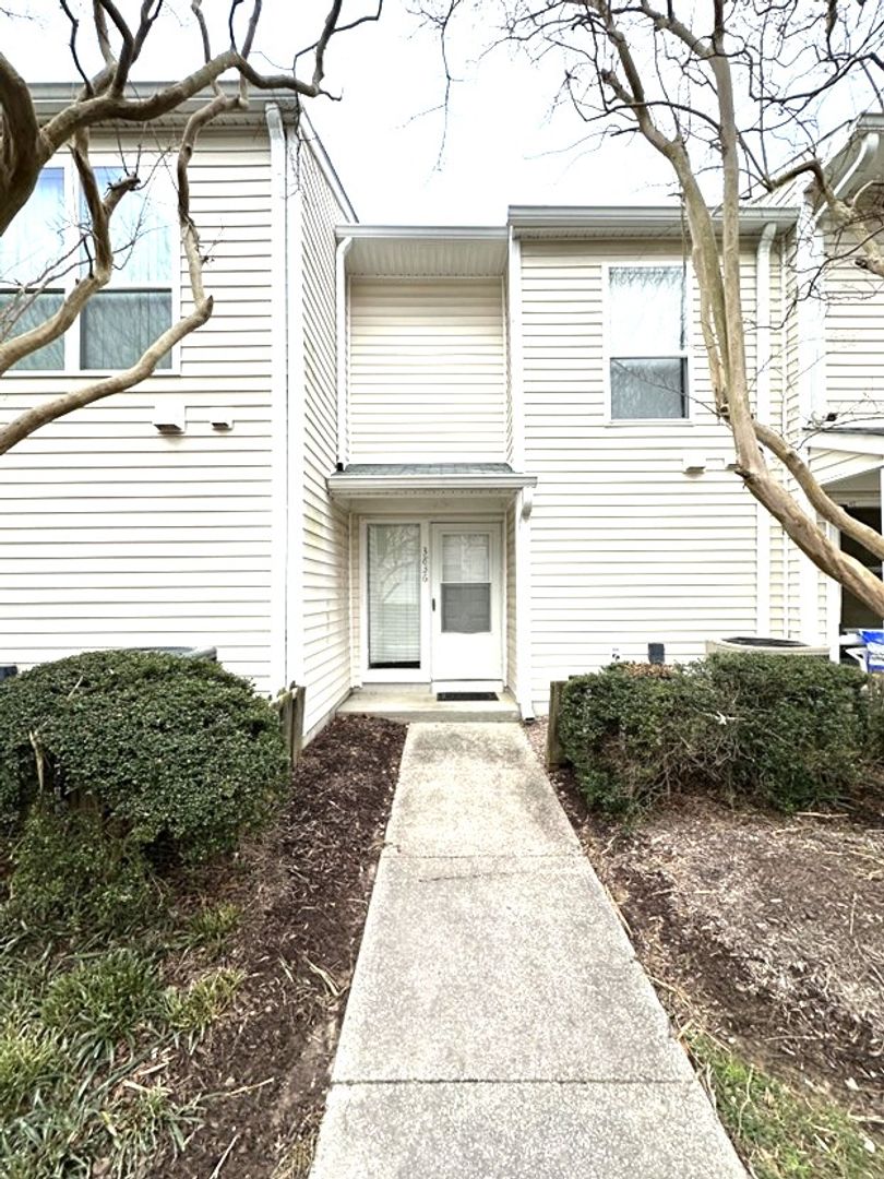 Williamsburg Townhome: 3836 Staffordshire Lane