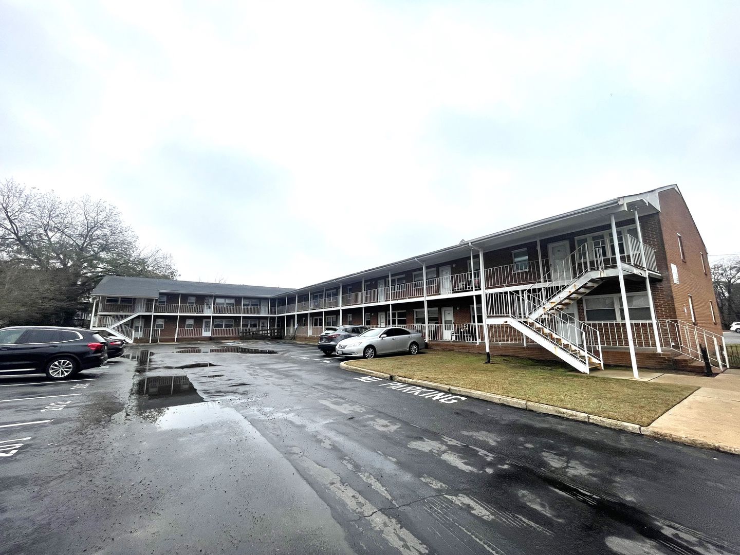 Norfolk Apartment: 719 Marvin Avenue