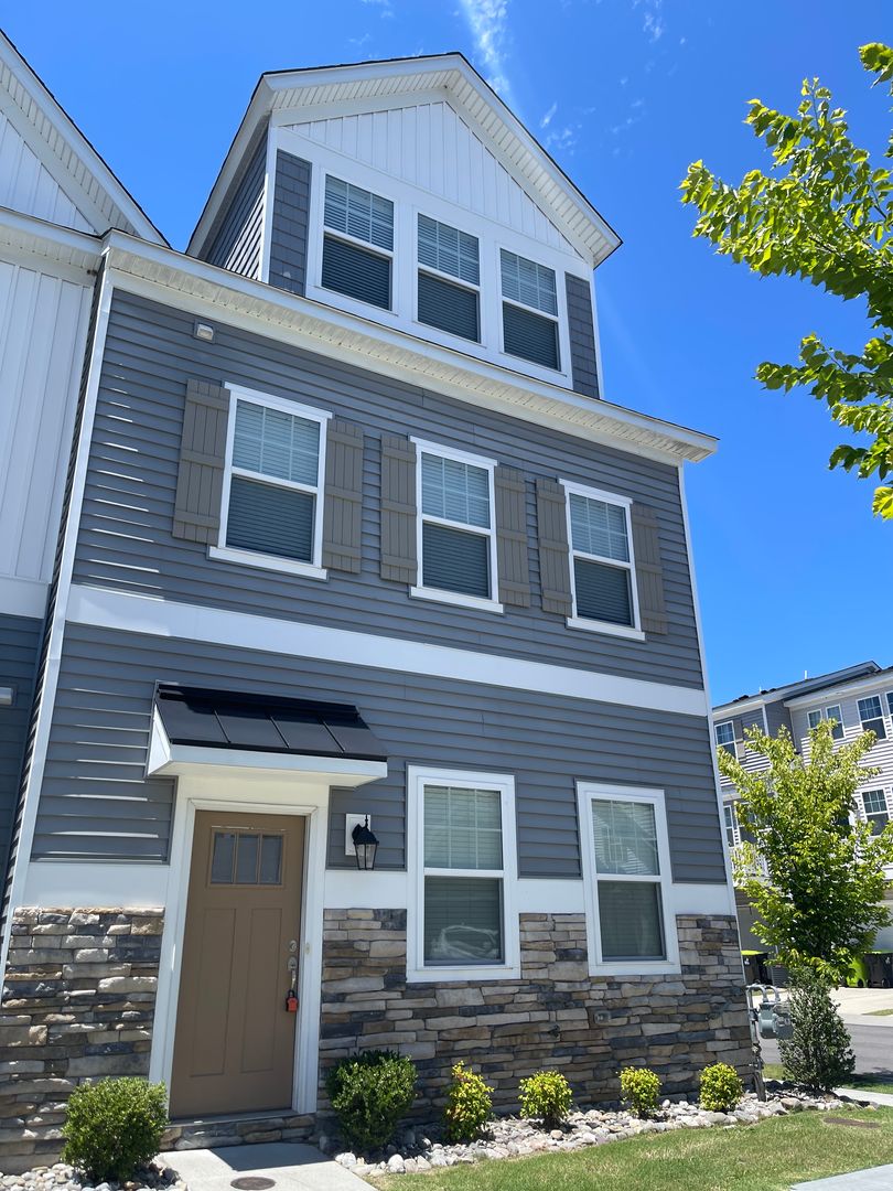 Chesapeake House: 1801 Moravian Walk