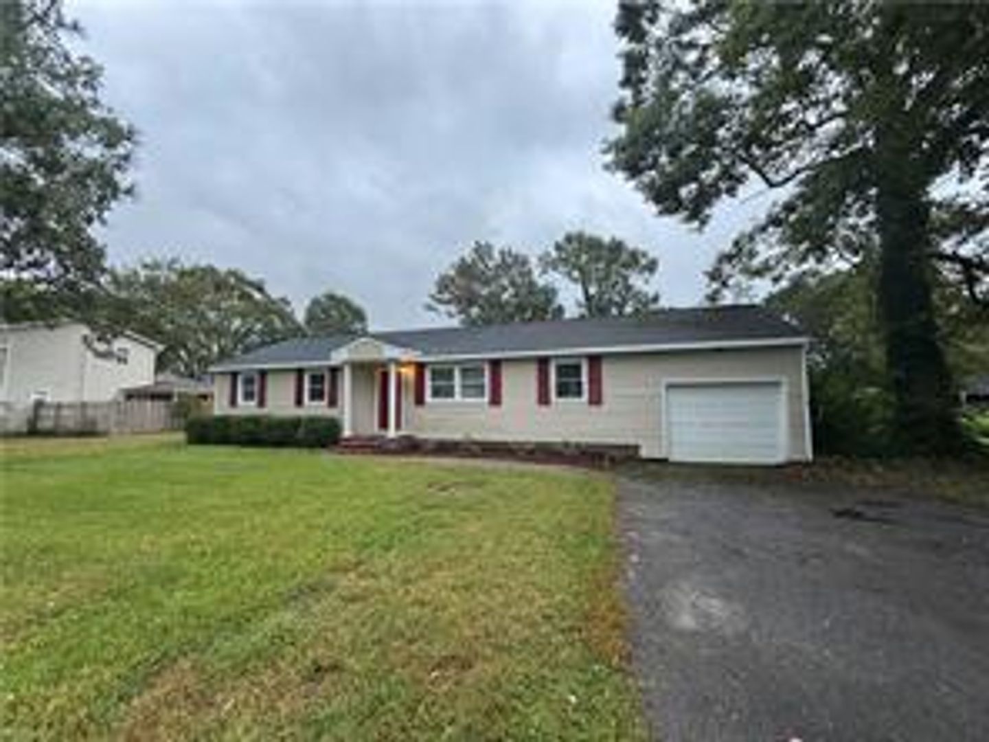 Chesapeake House: 2021 Texas Street