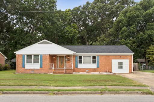 Charming Hampton Rancher – 3 Bedrooms, 2 Full Baths – photo 1