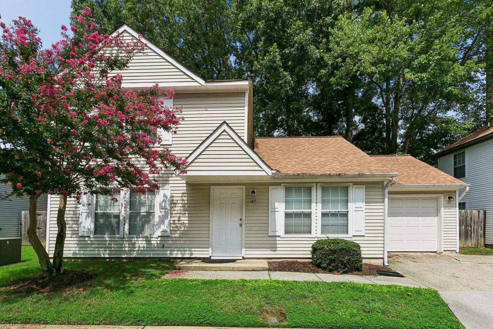 Newport News House: 187 Hunt Club Run