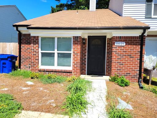 2 Bed 2 Bath Rental at 5626 Carisbrooke Lane, Portsmouth, VA – photo 1