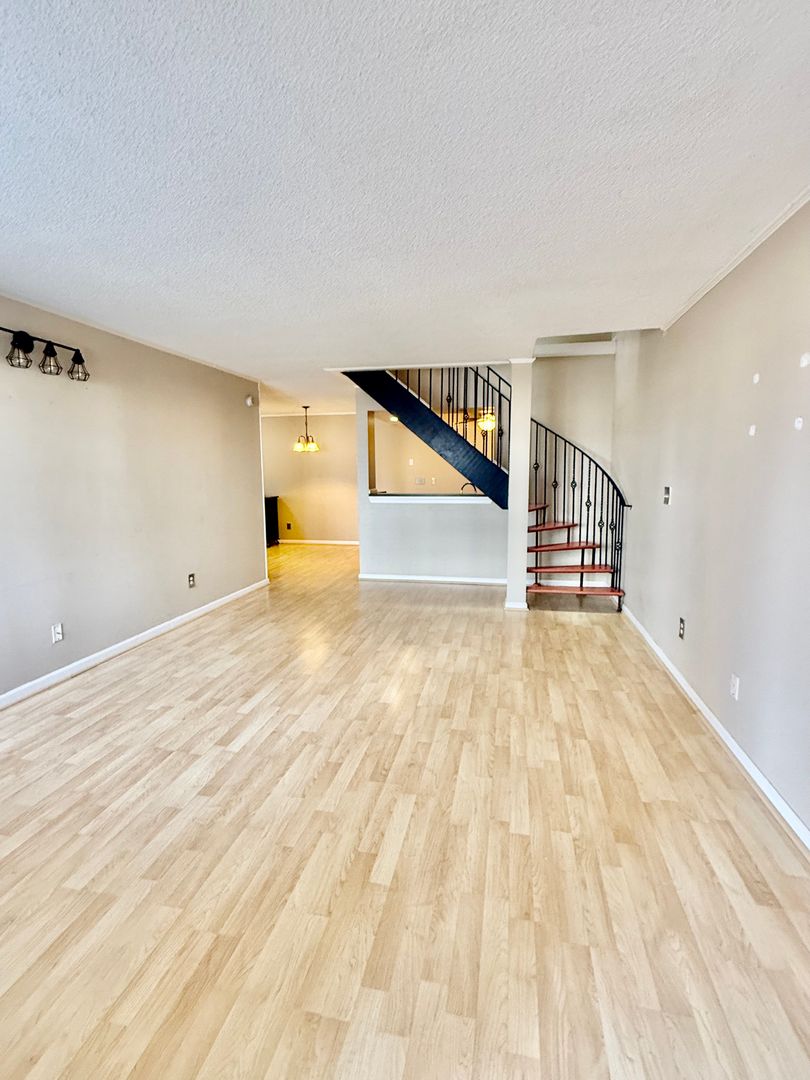 Chesapeake House: 1021 Saint Andrews Way