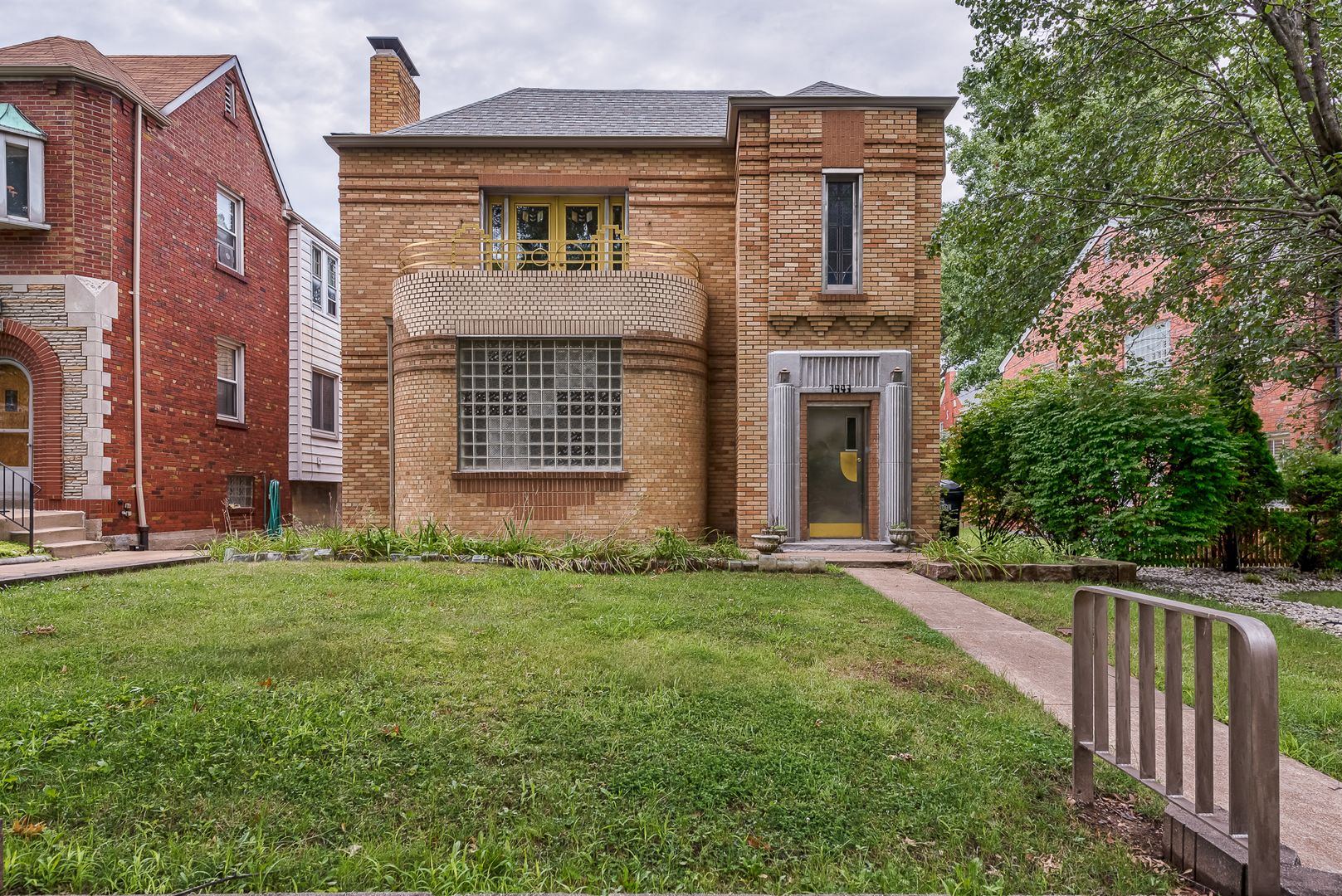 University City Apartment: 7943 Delmar Blvd