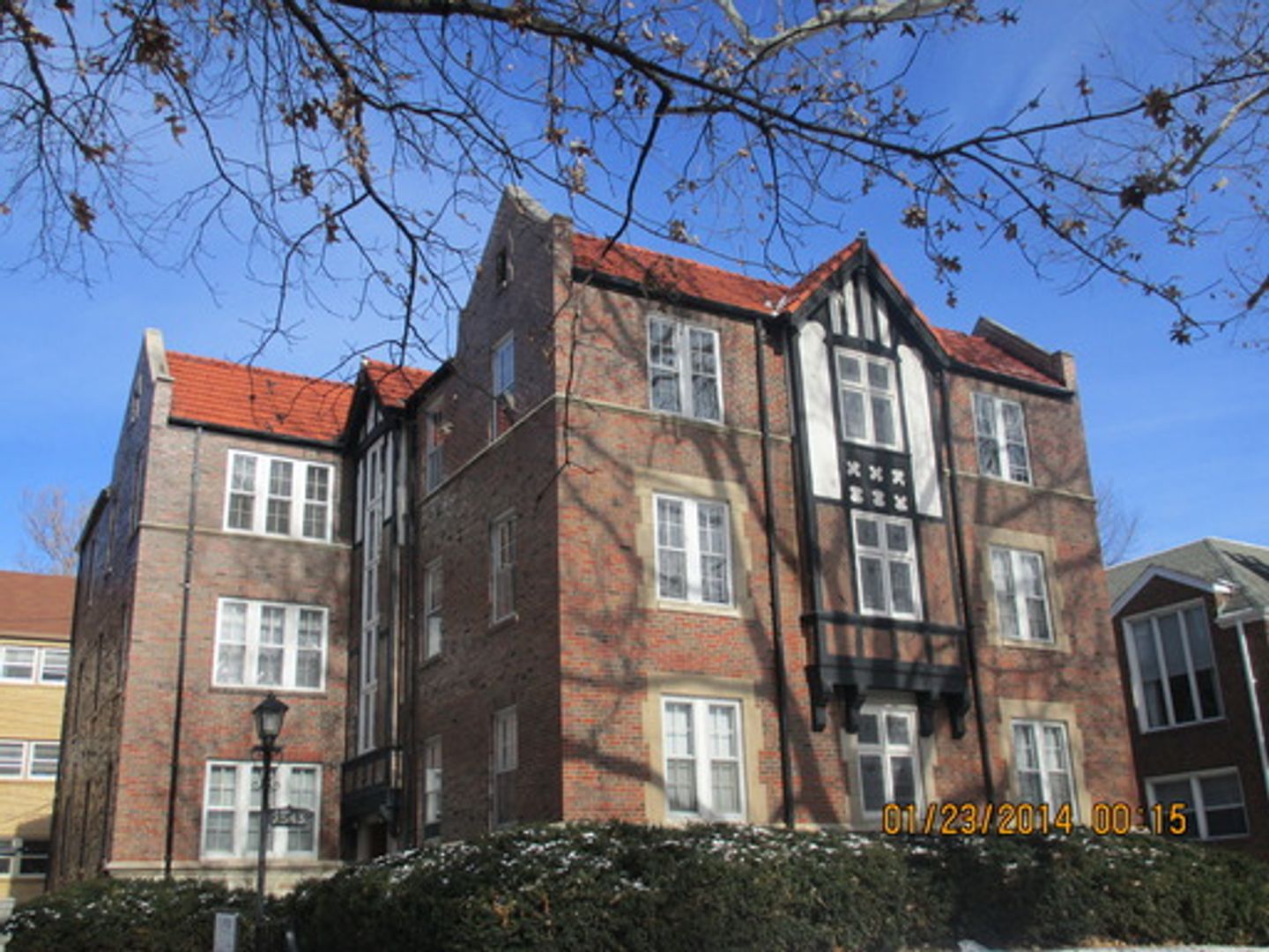 St. Louis Apartment: 7543 Cromwell