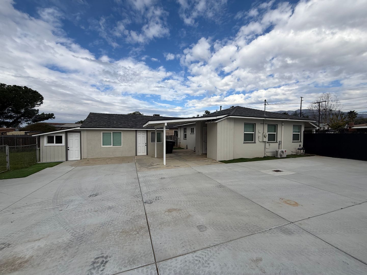 Calimesa Multiplex: 1032 California Street