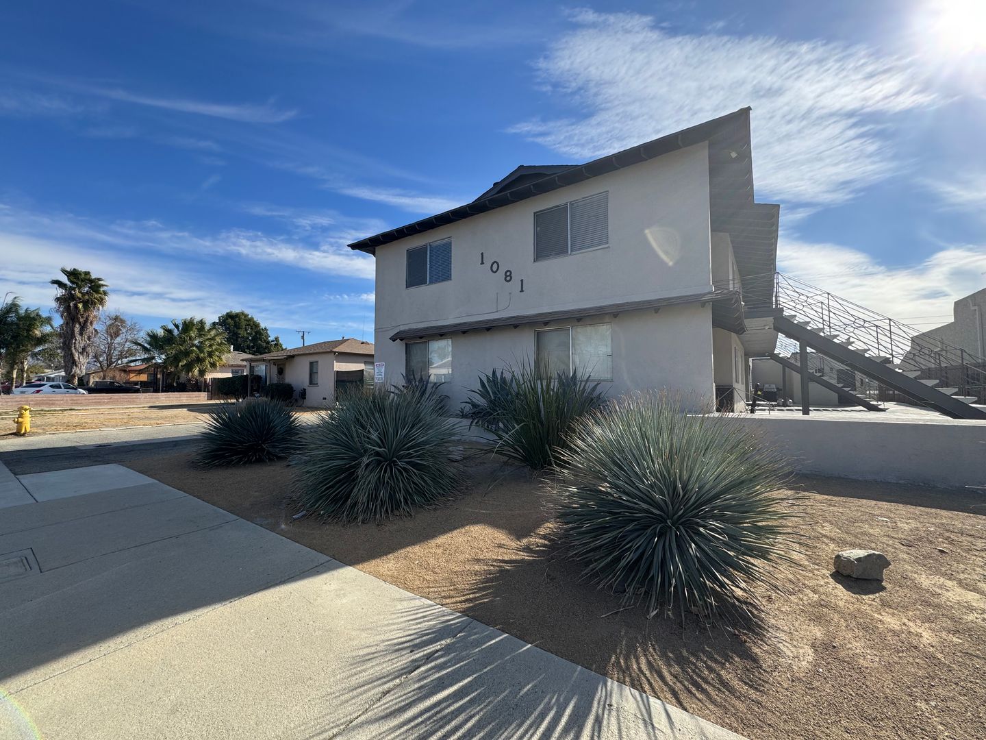 Hemet Apartment: 1081 E. Morton Place