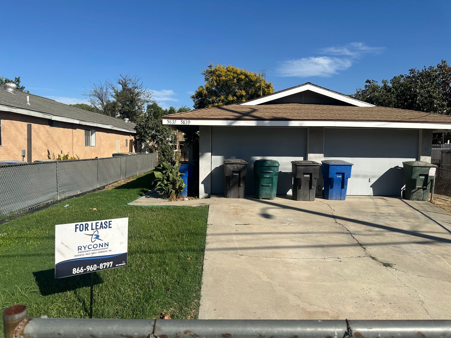 Riverside Apartment: 5837-39 Picker St