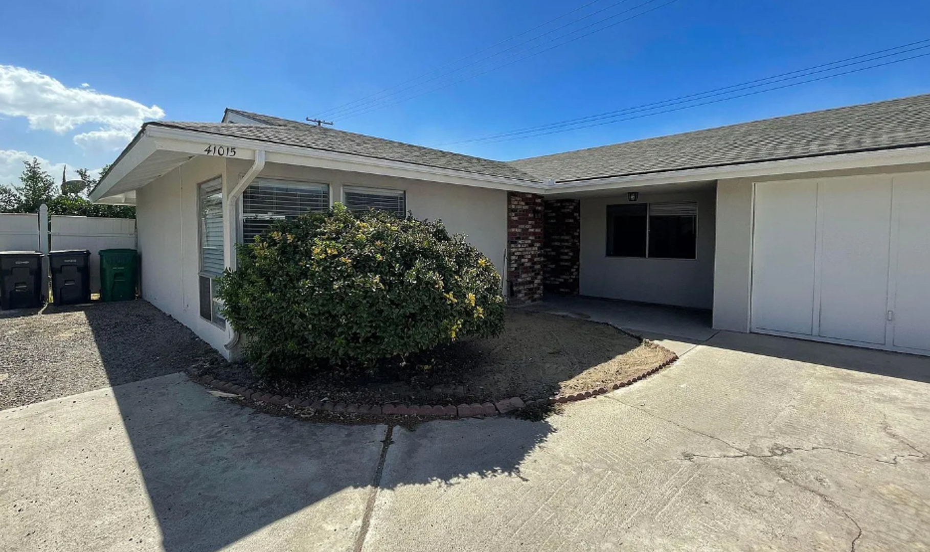 Hemet House: 41015 Alder Avenue