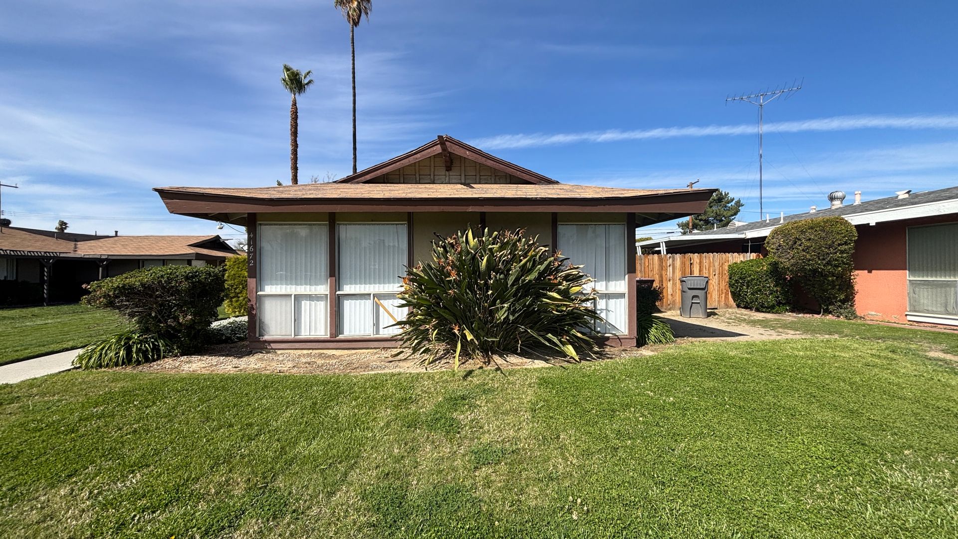 Hemet Apartment: 41672-74 Marine Dr