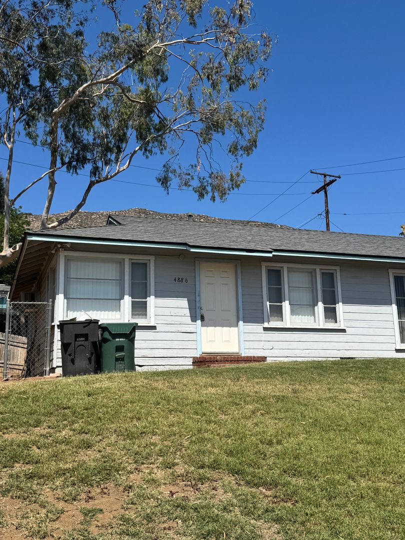 Riverside Apartment: 11716-20 Hazeldell Dr