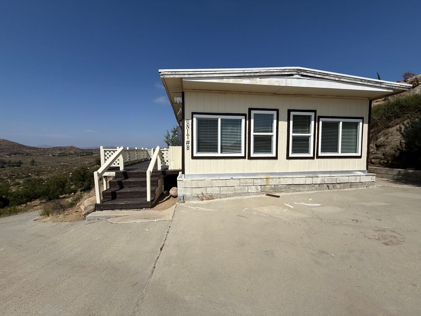 Murrieta House: 29225 Crawford Canyon Rd