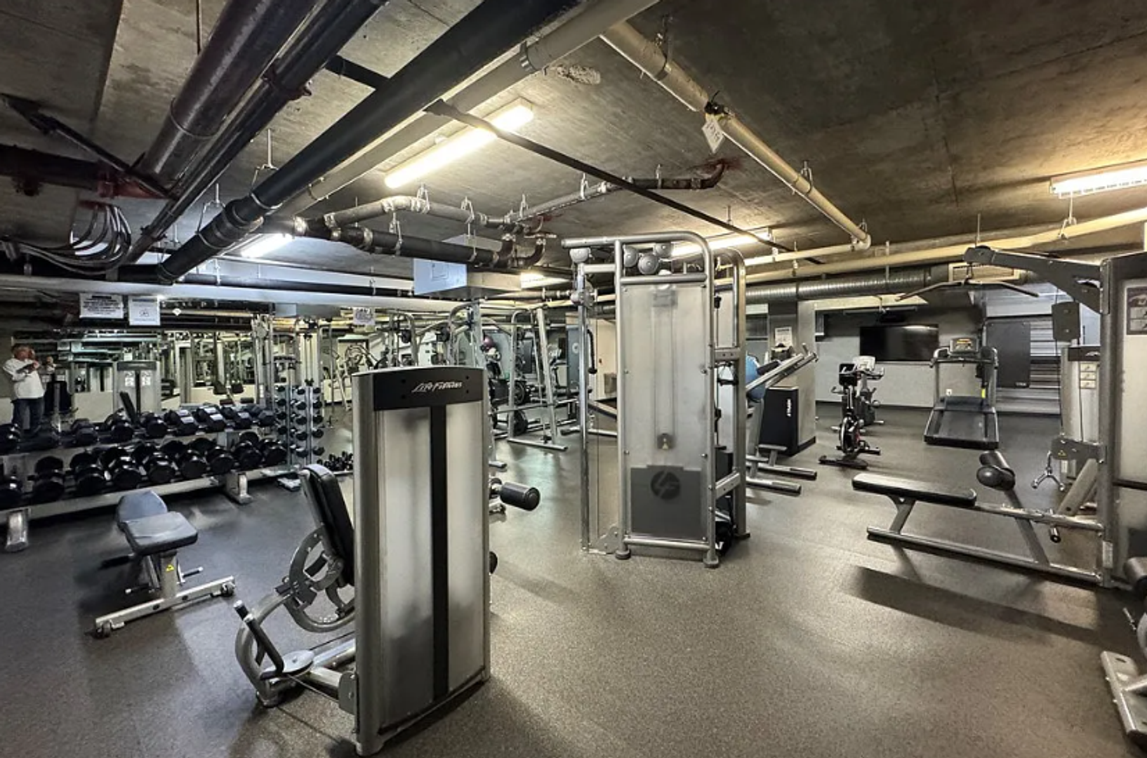 San Diego Apartment: 1150 J St