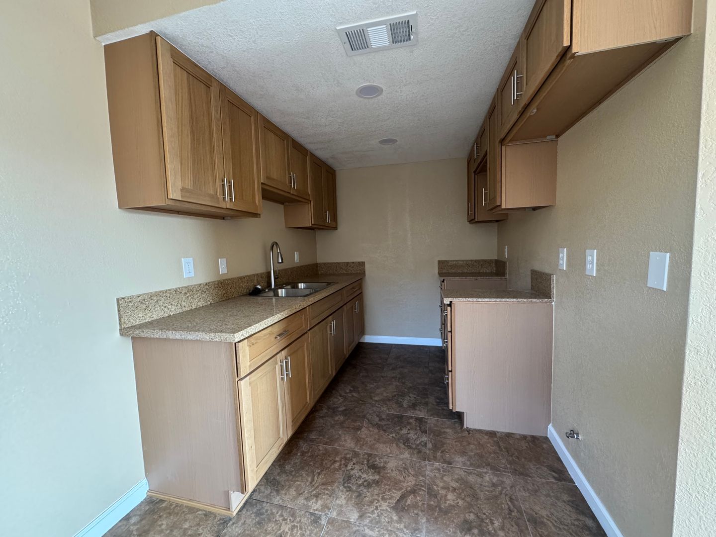 San Bernardino Apartment: 1447 Pumalo St