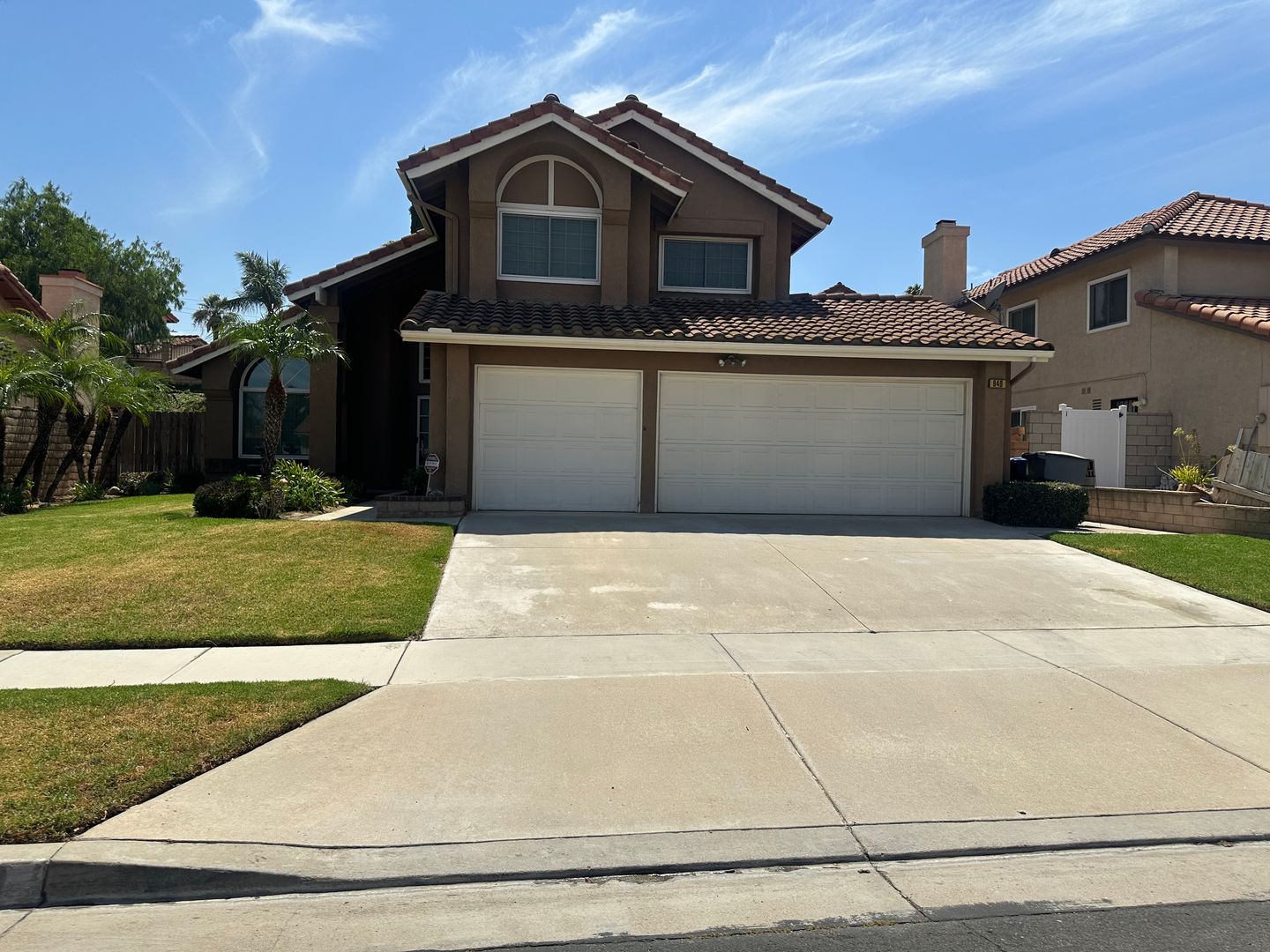 Corona House: 940 Birmingham Drive