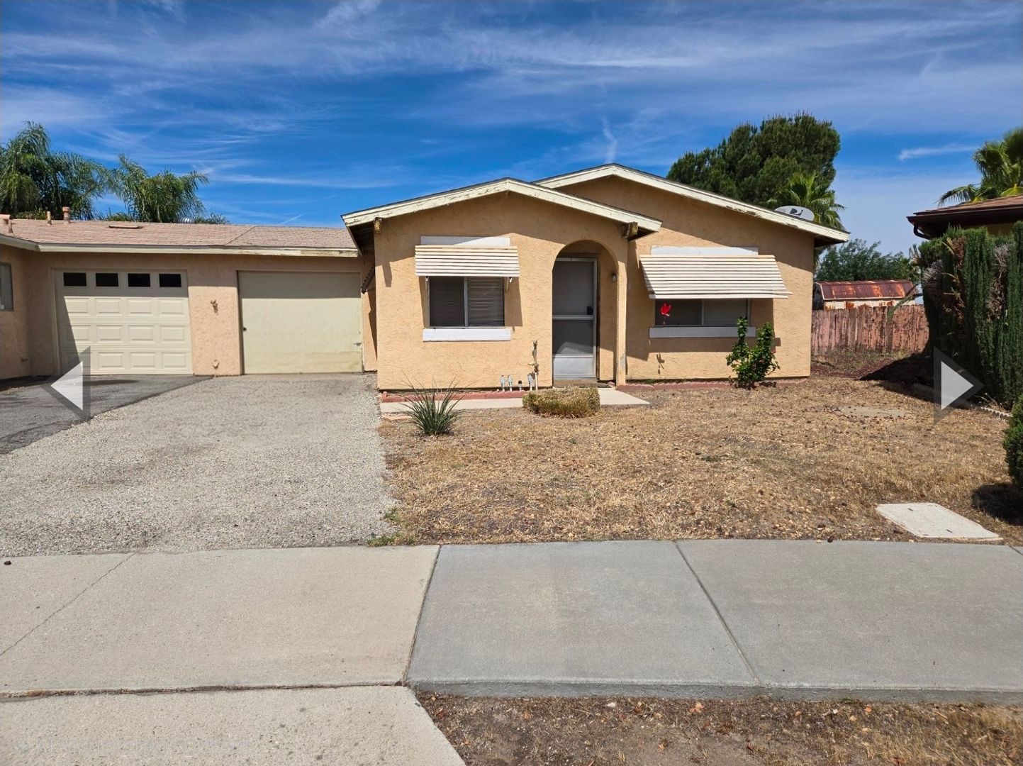 Hemet House: 493 Avenida Calandria