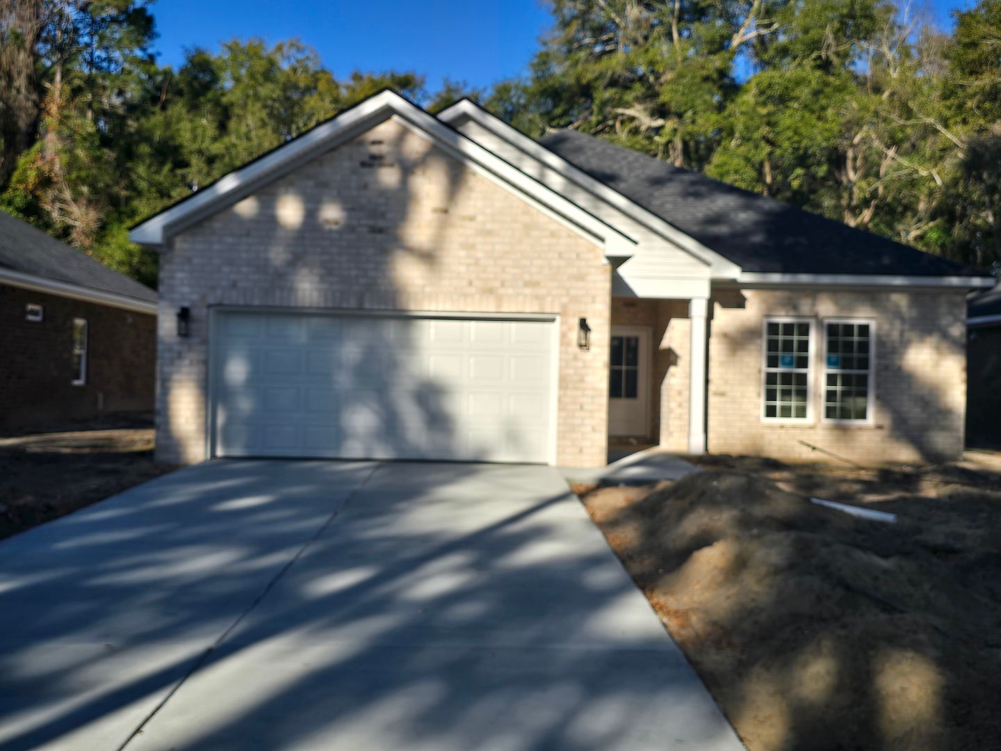 Savannah House: 4805 B Spring Hill RD