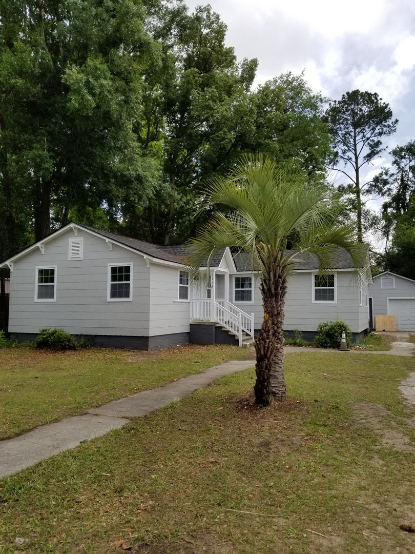 Savannah House: 3115 Furber Ave